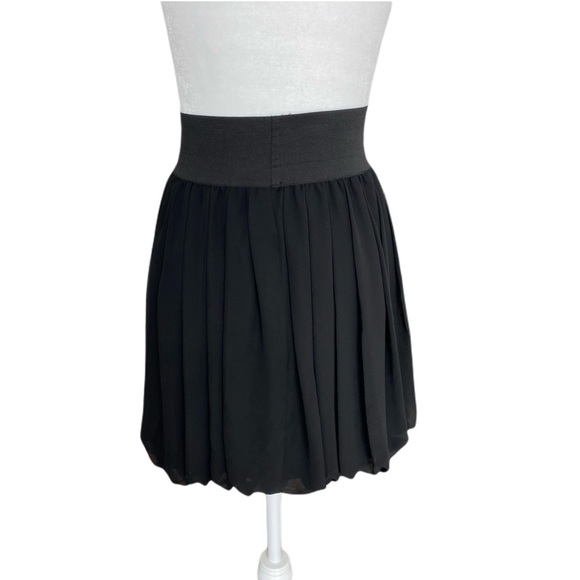 Aqua Bloomingdale's Black Pleated Mini Skirt Thick Band High Waist Size Small - Picture 11 of 13